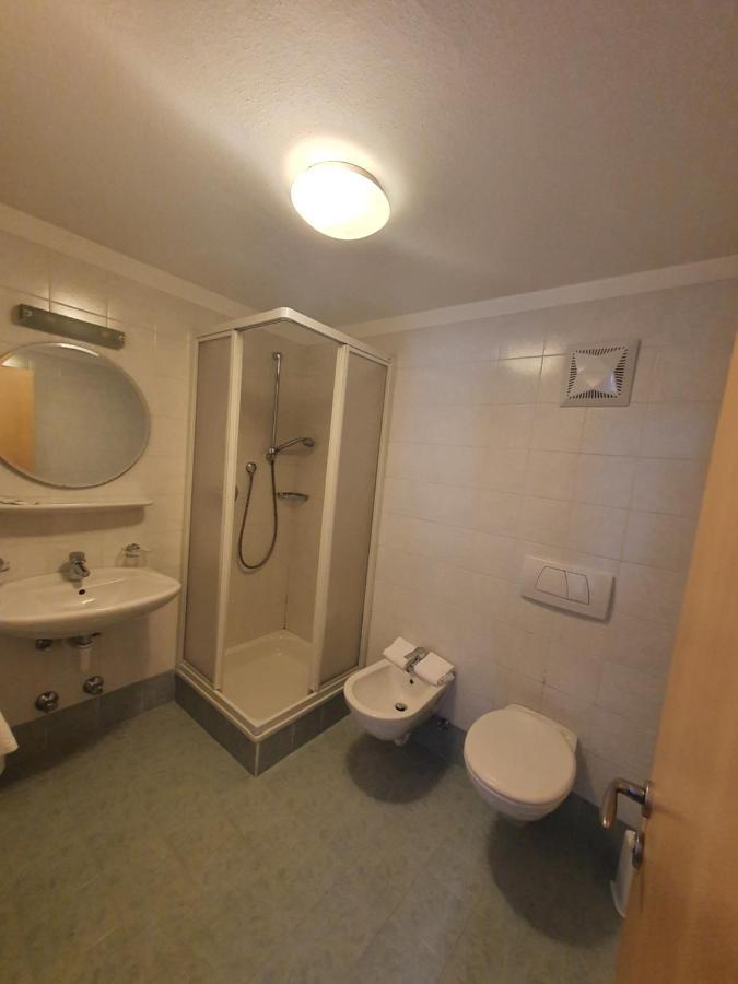 Albergo Bar Ristorante Dolomia Badia  Bagian luar foto