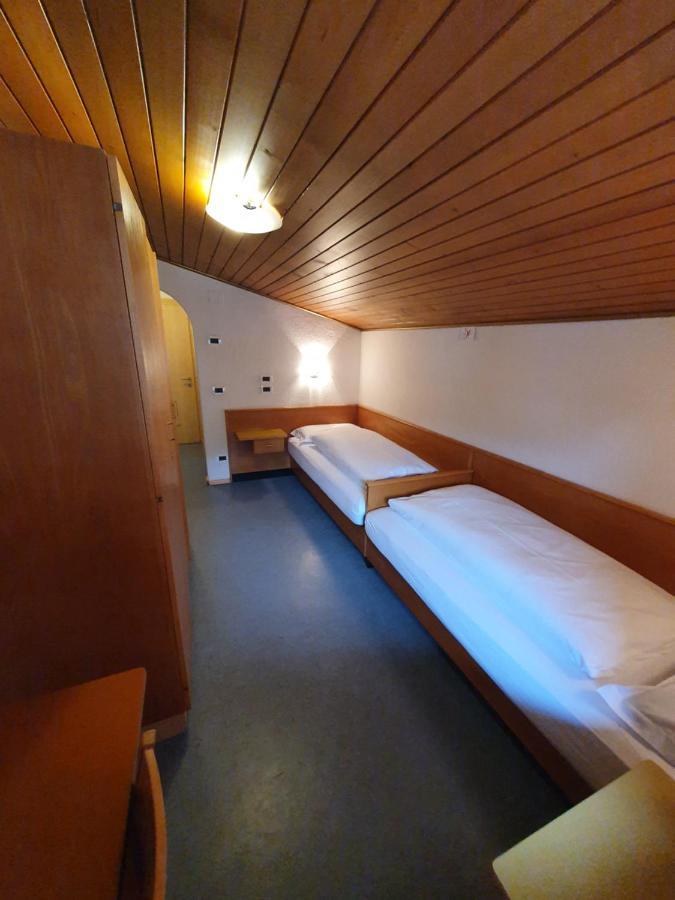 Albergo Bar Ristorante Dolomia Badia  Bagian luar foto